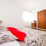 House With Wifi - 23839 Semesterbostad